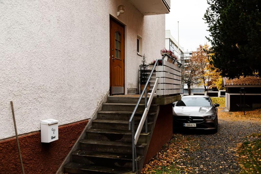 Mukava Saunallinen Kaksio Omalla Sisaeaenkaeynnillae Ja Ilmaisella Autopaikalla Kuopio Esterno foto